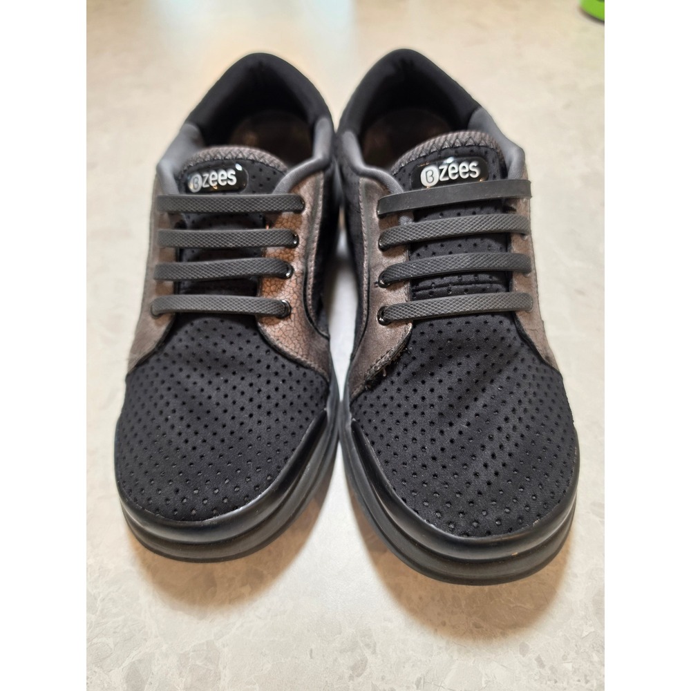 Bzees Capri Women Black Metallic Bronze Slip On Walking Sneakers Shoes Size 8M